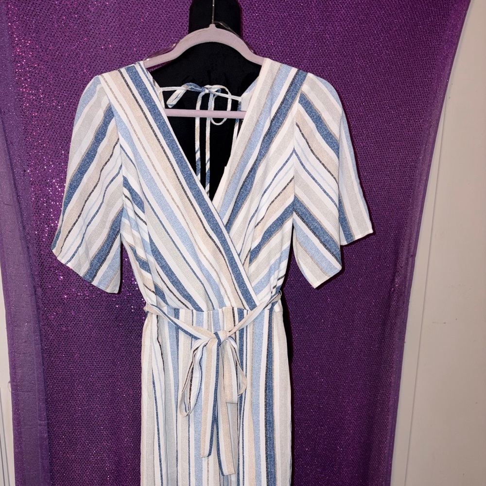 NWT Francesca’s Blue White Striped Wrap Jumpsuit XL Boutique - Picture 6 of 12